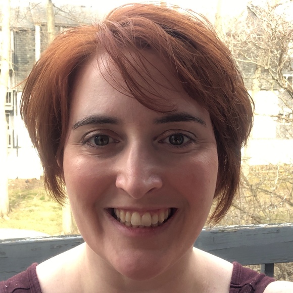 Meet your Posher, Amanda - Picture 1 of 1